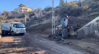 Melikgazi Belediyesi Erenköy Mahallesi'nde Yol Genişletme Çalışması Yaptı