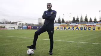 Garry Rodrigues: Beşiktaş maçında takım arkadaşlarıma yardım etmek istiyorum