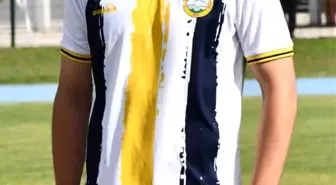 Talasgücü Belediyespor'un orta saha oyuncusu Mert Sarı sezonu kapattı