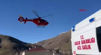 Van'da trafik kazası geçiren yaralı ambulans helikopterle hastaneye götürüldü