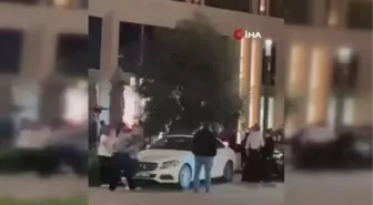 İzmir'de AVM'de silahlı kavga: 1 yaralı