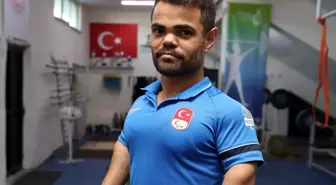 Sivaslı Milli Halterci Abdullah Kayapınar, Paris 2024 Paralimpik Oyunları için hazırlanıyor
