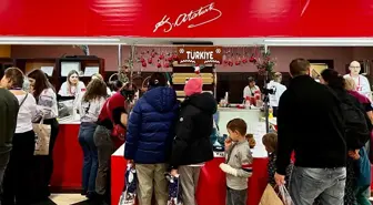 Türkiye'nin Astana Büyükelçiliği, Kazakistan'daki kermes gelirini Gazze'ye bağışladı