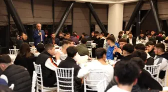 Derince Belediye Başkanı Zeki Aygün, Gençlik Buluşmasında konuştu