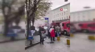 Fatih Tahtakale'de Handa Çıkan Yangın Söndürüldü