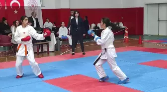 Giresun'da Karate Sporcuları Bir Araya Geldi