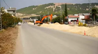 Adıyaman Belediyesi Petrol Caddesi Türmüz Yolunda Genişletme ve Düzenleme Çalışmaları Yapıyor