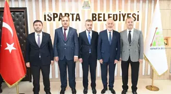 AK Parti Genel Başkan Yardımcısı Erkan Kandemir, Isparta'da yapılan hizmetlerin karşılığını alacaklarını söyledi
