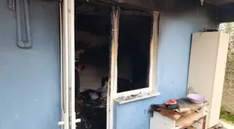 Karapürçek'te evde çıkan yangında hasar oluştu