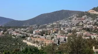 Kaş'ta 3 Bin 719 Kaçak Yapının Yıkımı İçin İhale İptal Edildi