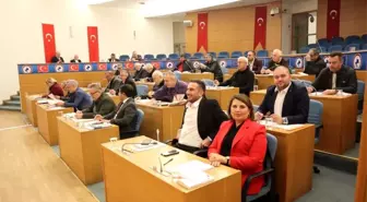 Düzce Belediyesi Aralık Ayı Meclis Toplantısında Gündem Maddeleri Komisyonlara Havale Edildi