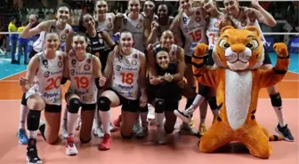 Eczacıbaşı Dynavit, Maritza'yı 3-0 yendi