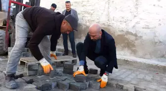 Söke Belediye Başkanı Dr. Mustafa İberya Arıkan, yol yapım ve onarım çalışmalarını inceledi