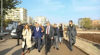 Diyarbakır Valisi Ali İhsan Su, Büyükşehir Belediyesi çalışmalarını inceledi