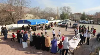 Halkapınar'da Filistin halkı yararına kermes düzenlendi