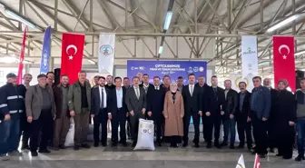 Bursa'da çiftçilere ceviz fidanı ve korunga tohumu dağıtıldı