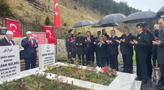 İçişleri Bakan Yardımcısı Bülent Turan, şehit Eren Bülbül'ün kabrini ziyaret etti Açıklaması