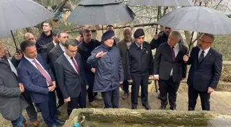 İçişleri Bakan Yardımcısı Bülent Turan, şehit Eren Bülbül'ün kabrini ziyaret etti Açıklaması