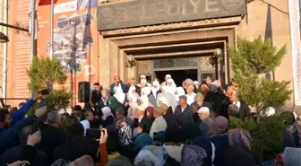 Sandıklı'dan Umre'ye Dualarla Uğurlama Töreni