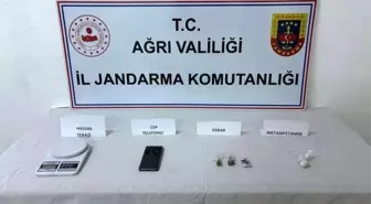 Ağrı'da Uyuşturucu Operasyonunda Esrar ve Metanfetamin Yakalandı