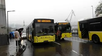 İETT Otobüsü Arızalandı, Unkapanı Köprüsü'nde Trafik Felç Oldu