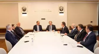 Bakan Özhaseki: Şehirlerimizi eski canlılığına kavuşturacağız