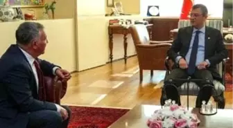 Denizli'nin Honaz Belediye Başkanı Yüksel Kepenek, CHP Genel Başkanı Özgür Özel ile görüştü