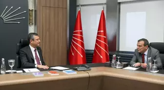 CHP Genel Başkanı Özgür Özel, TMMOB Yönetim Kurulu Başkanı Emin Koramaz'ı kabul etti