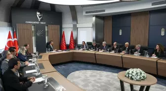 CHP Genel Başkanı Özgür Özel, TMMOB Yönetim Kurulu Başkanı Emin Koramaz'ı kabul etti