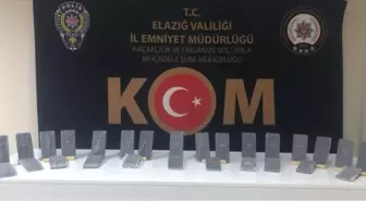 Elazığ'da 27 gümrük kaçağı cep telefonu ele geçirildi