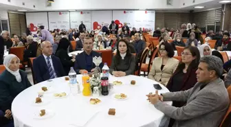 HEDEP Eş Genel Başkanı Tulay Hatımoğulları Oruç, İzmir'de partisinin düzenlediği 'Halk Buluşması'na katıldı