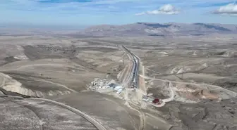 Sivas'ta Yağdonduran Tüneli trafiğe açıldı
