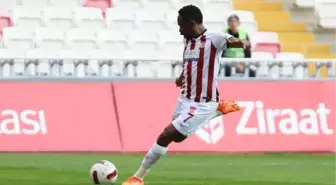 Sivasspor, Arnavutköy Belediyespor'u 2-1 mağlup etti