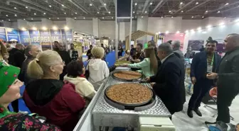 Diyarbakır, Travel Turkey İzmir Fuarı'nda kadayıf ikram etti