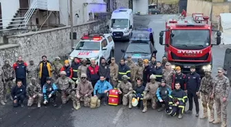 Hakkari Özel Harekat Şube Müdürlüğünde Deprem ve Yangın Tatbikatı Gerçekleştirildi