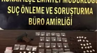 İzmir'de 49 kişi uyuşturucu ticareti yaparken yakalandı