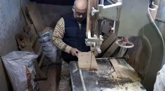 40 Yıllık Ahşap Ustası İşini Bırakmıyor