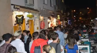 İzmir'deki otellerde yılbaşı rezervasyonları doluluk oranını aştı