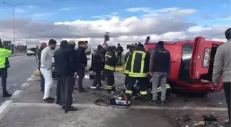 Konya'da minibüs ve otomobil çarpıştı: 1 ölü, 1 yaralı