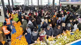 Sultanbeyli Belediyesi, Anaokulu Öğrencilerine Vitamin Fileleri Hediye Etti