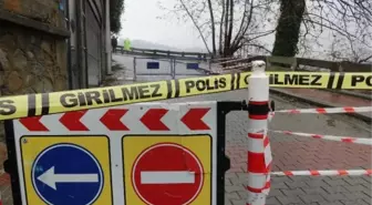 Zonguldak'ta hastaneye giden yol çöktü