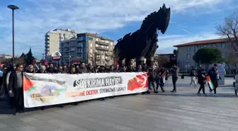 Bursa'da 'Dünya İnsan Hakları Günü' nedeniyle Filistin'e destek için binlerce kişi yürüdü