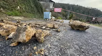 Düzce'de Sağanak Sonrası Heyelan: Yenice ve Esmahanım Köyleri Ulaşıma Kapandı