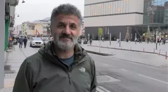 AVM'den haç işareti benzetilen süslemeye fiyonklu çözüm