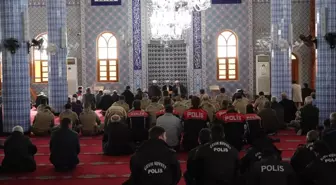 Şehit Emniyet Müdürü Altuğ Verdi, Mersin'deki kabri başında anıldı