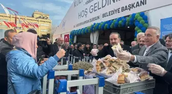 Sultangazi Belediyesi 6. Rize Hamsi Festivali'nde 3 Ton Hamsi Dağıttı