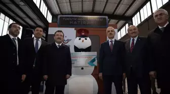 Bakan Uraloğlu, yeni sezonda ilk seferine çıkan Turistik Doğu Ekspresi'ni uğurladı Açıklaması