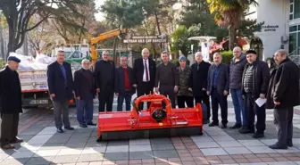 Bursa Büyükşehir Belediyesi, Orhangazi ve Mustafakemalpaşa'ya tarım ekipmanları teslim etti