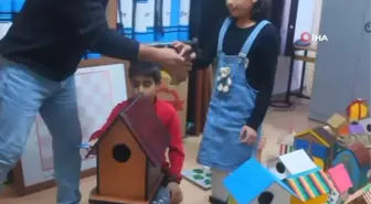 Özalp ilçesindeki öğrencilerden kuş evi projesi