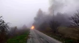 Kastamonu'da seyir halindeki araç alevlere teslim oldu